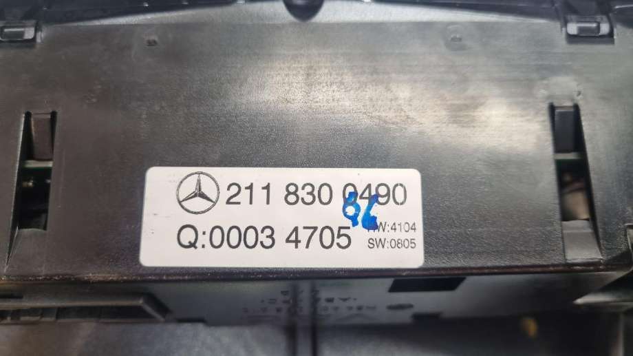 Varmeapparat betjening til Mercedes E-Klasse 2002-2006 (Fase 1) (W211) (W211) (MERCEDES|A 211 830 41 85|A 211 830 03 85|)