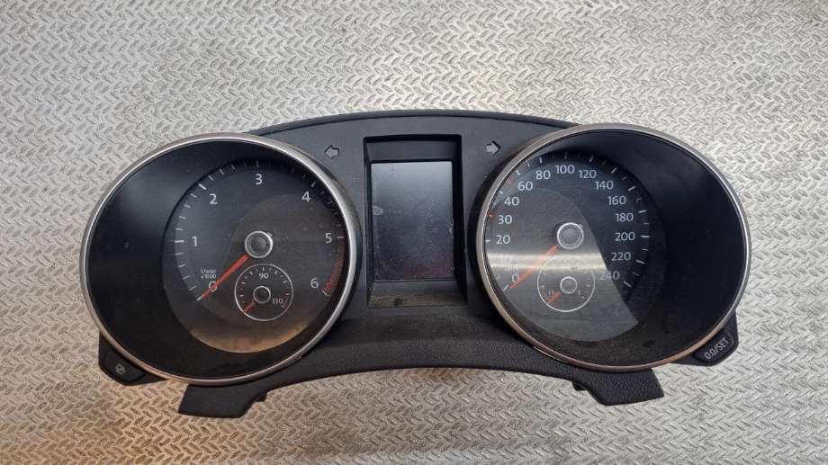 Instrumentpanel til VW Golf VI 2008-2012  (VOLKSWAGEN|5K0920872A|5K0 920 872 A|5K0920 872A)