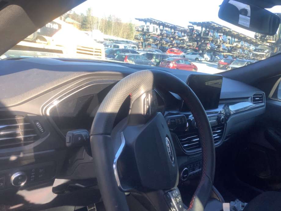 Dashbord til Ford Kuga, 2019-->> (Type III)  (FORD|2690158)