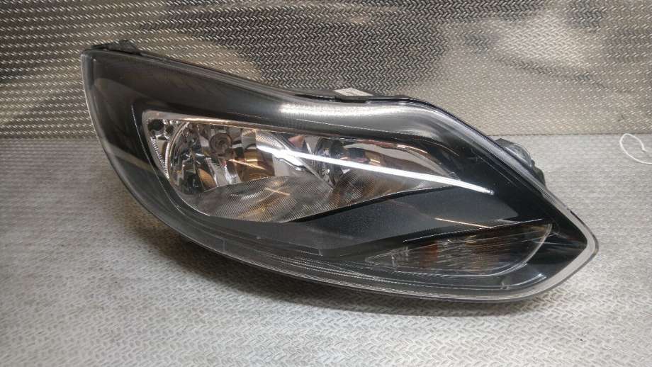 Frontlykt høyre halogen til Ford Focus 2011-2014 (Type III, Fase 1)  (FORD|BM51-13W029-RB|1873933|)