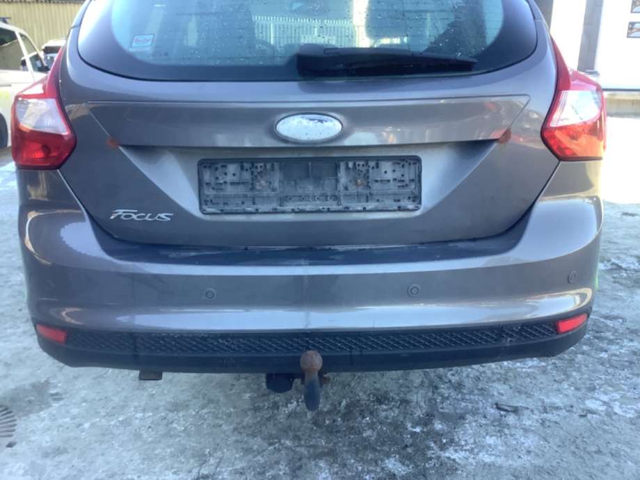 Støtfanger bak til Ford Focus, 2011-2014 (Type III, Fase 1)  (FORD|1852397)