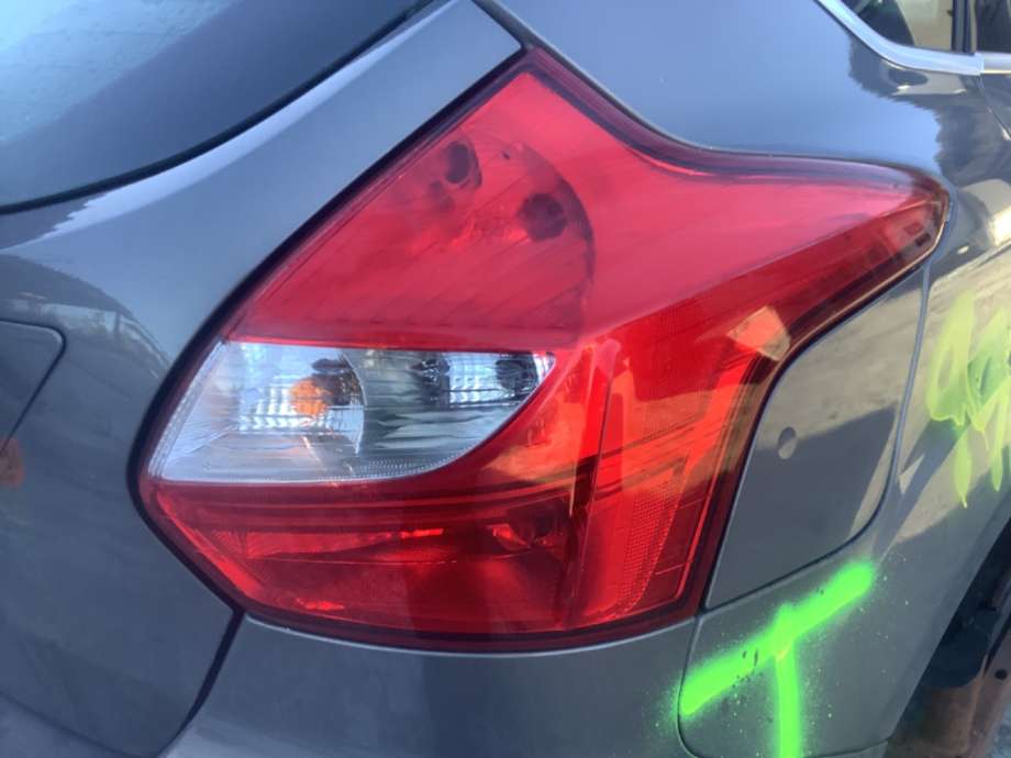 Baklykt høyre til Ford Focus, 2011-2014 (Type III, Fase 1)  (FORD|1825319)