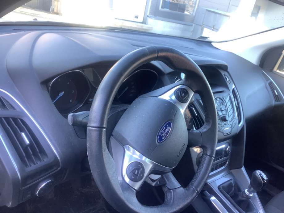 Dashbord til Ford Focus, 2011-2014 (Type III, Fase 1)  (FORD|)
