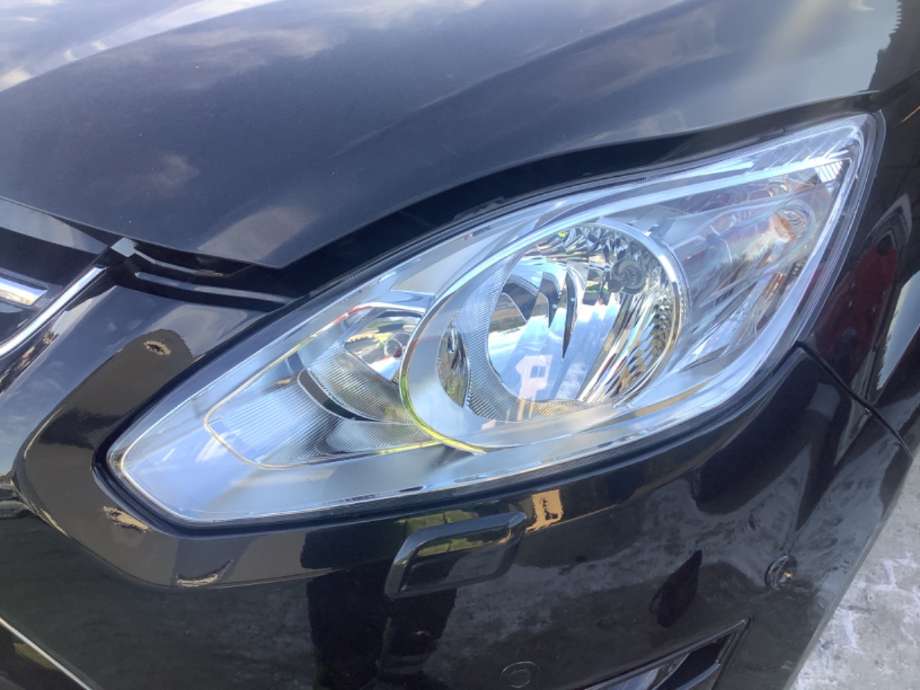 Frontlykt venstre halogen til Ford C-Max, 2010-2015 (Type II, Fase 1)  (FORD|1787130)