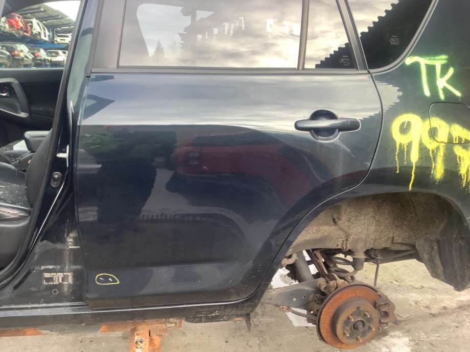 Dør venstre bak til Toyota RAV4, 2009-2013 (Type III, Fase 2)  (TOYOTA|6700442121)