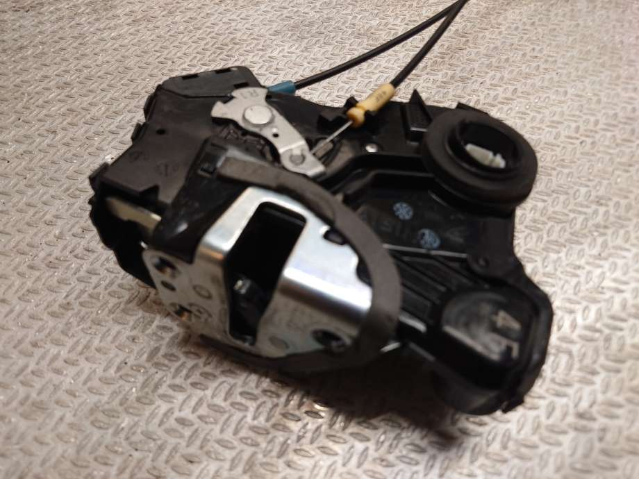 Låsekasse høyre foran til Toyota RAV4 2009-2013 (Type III, Fase 2)  (TOYOTA|6903042221|)