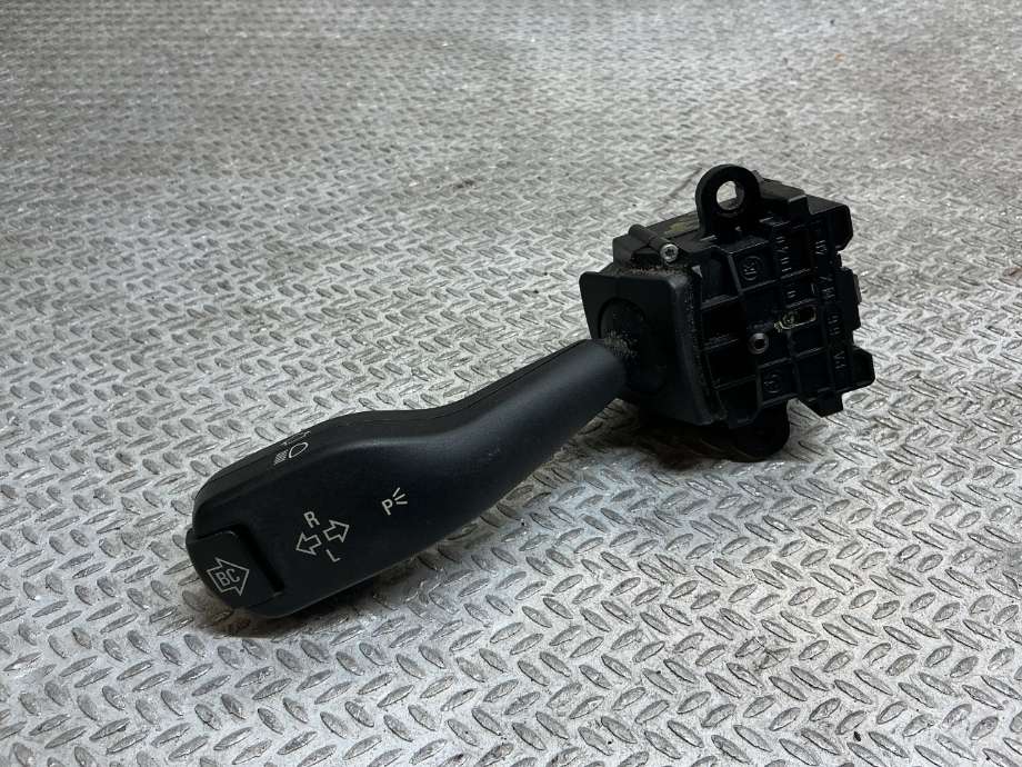 Bryter blink til BMW X3, 2007-2010 (Fase 2) (E83) (E83) (BMW|61 31 8 363 668)