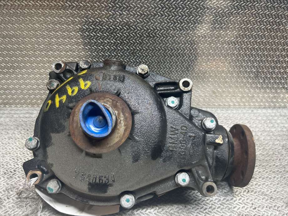 Kardang klokke bak til BMW X3 2007-2010 (Fase 2) (E83) (E83) (BMW|33107575382|33 10 7 575 382|)