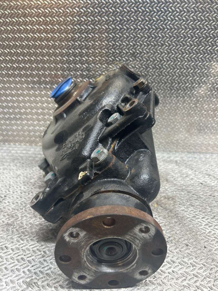 Kardang klokke bak til BMW X3 2007-2010 (Fase 2) (E83) (E83) (BMW|33107575382|33 10 7 575 382|)