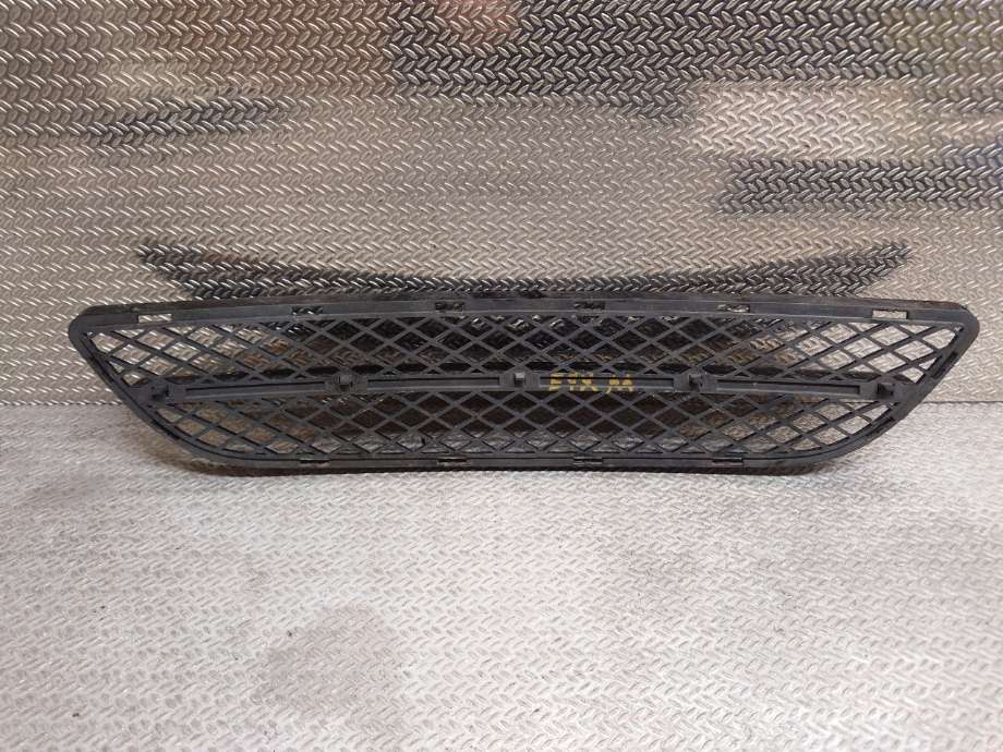 Grill midt til BMW 3-Serie 2005-2011 (E90/E91/E92/E93) (E90/E91/E92/E93) (22944911|7154556|229449 11)