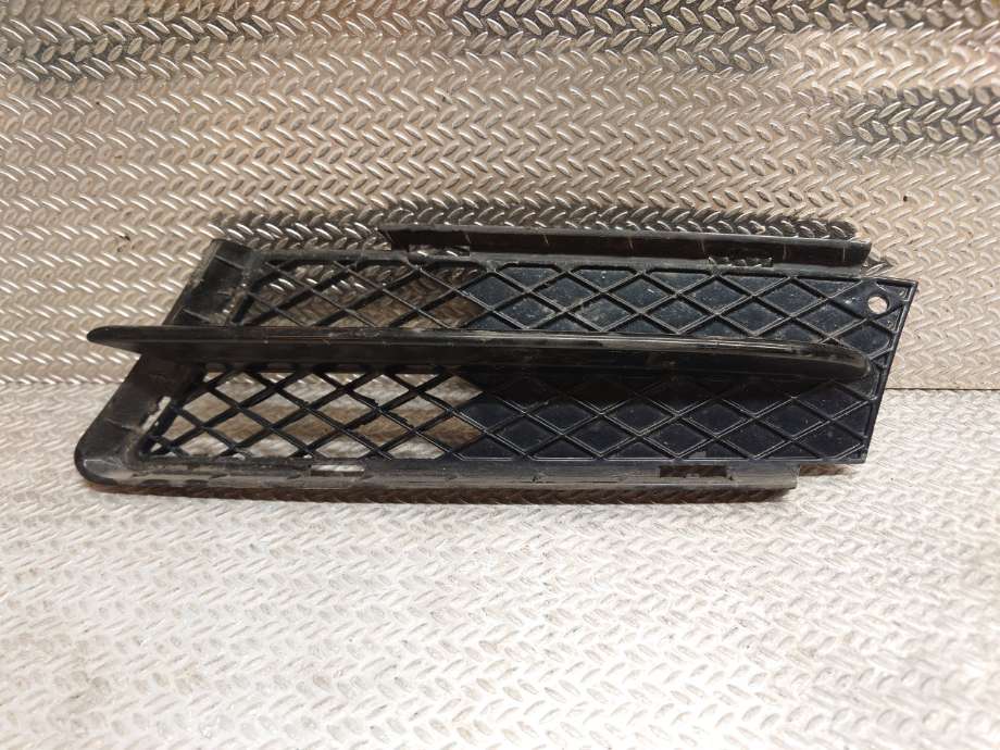 Grill høyre til BMW 3-Serie 2005-2011 (E90/E91/E92/E93) (E90/E91/E92/E93)