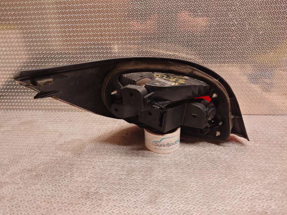 Baklykt høyre til BMW 5-Serie 2003-2010 (E60/E61) (E60/E61) (BMW|63217165738|63 21 7 165 738|)