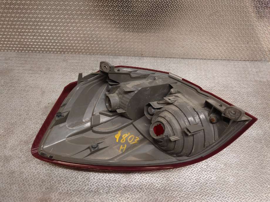 Baklykt høyre til Subaru Outback 2007-2009 (Type III, Fase 2)  (SUBARU|84201AG222|84201AG220|84201AG221)