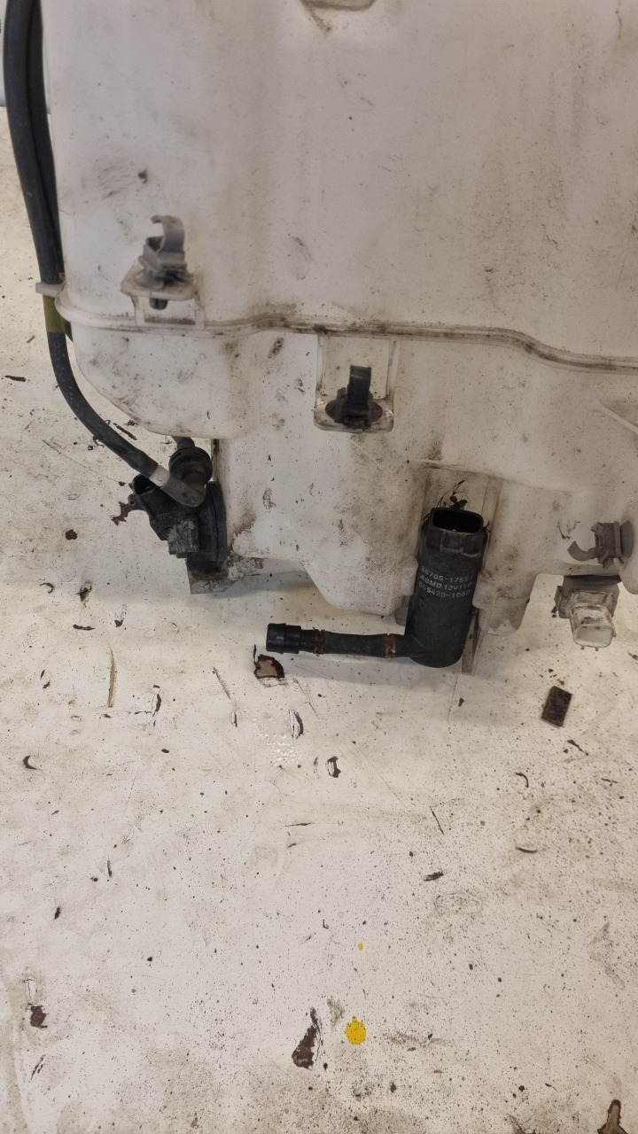 Spylertank til Mazda 6 2013-2015 (Type III, Fase 1)  (MAZDA||GHP967480)