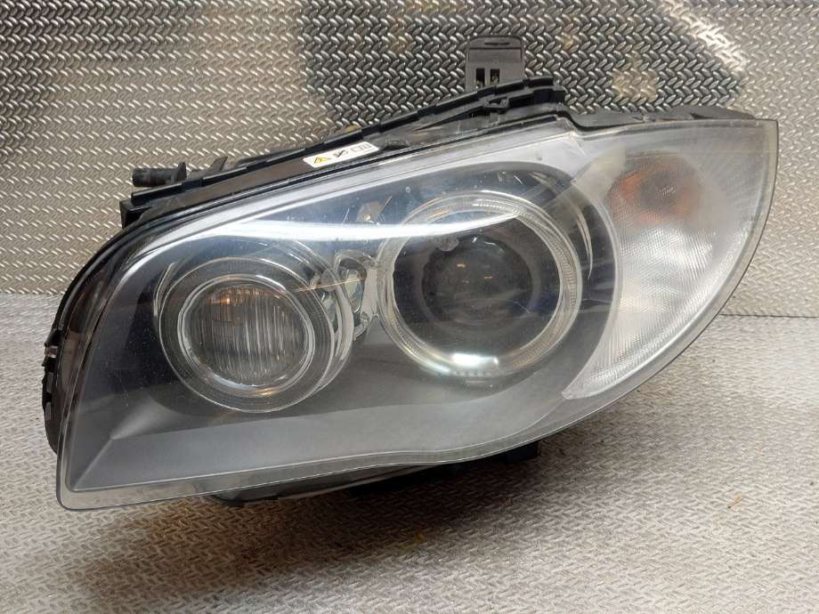 Frontlykt venstre xenon til BMW 1-Serie 2004-2011 (E81/E82/E87/E88) (E81/E82/E87/E88) (BMW|63127164931|63 12 7 164 931|)