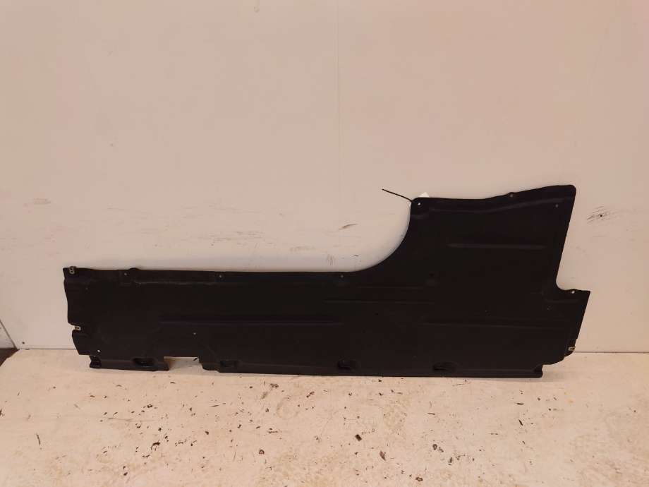 Motorplate under motor til BMW 5-Serie 2010-2017 (F10/F11) (F10/F11) (BMW|51757207268|51 75 7 207 268|)