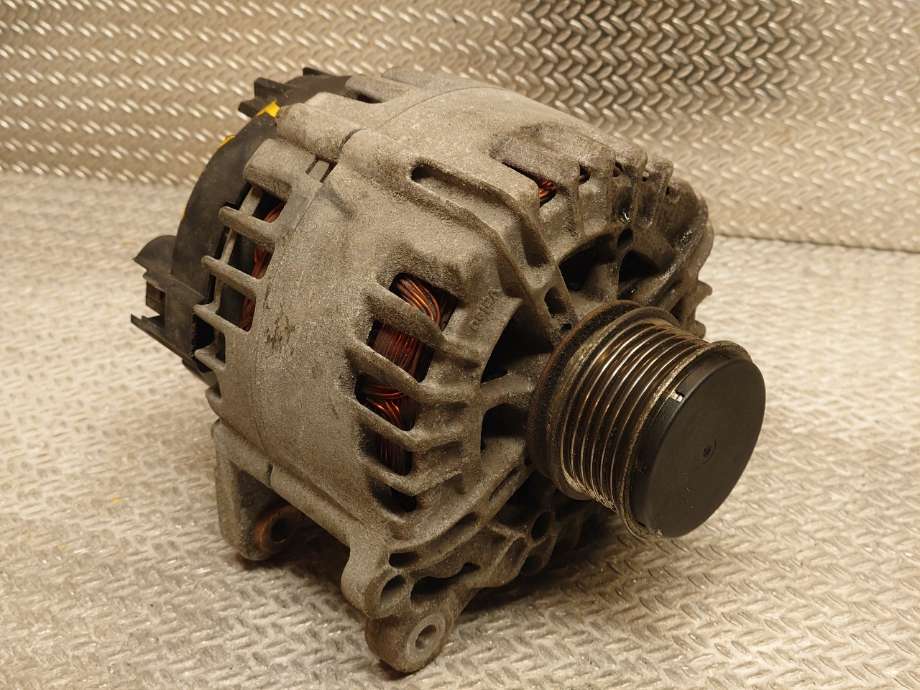 Dynamo til VW Passat 2011-2015 (B7) (B7) (VOLKSWAGEN|03L903023D|03L903023B)