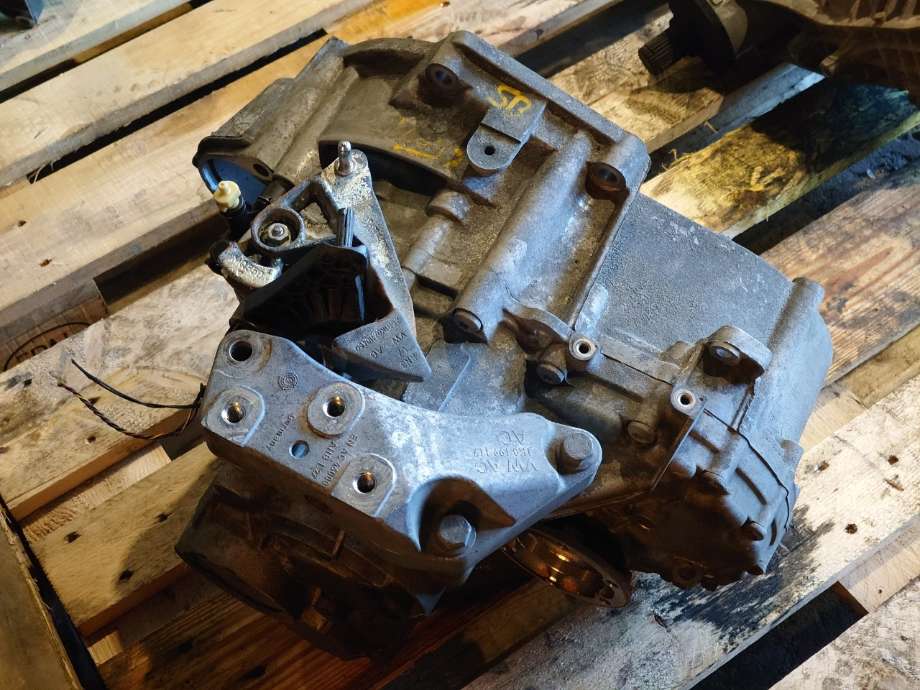 Girkasse manuell 6-trinn til VW Passat 2011-2015 (B7) (B7) (VOLKSWAGEN|02Q300013P|02Q300050D|)
