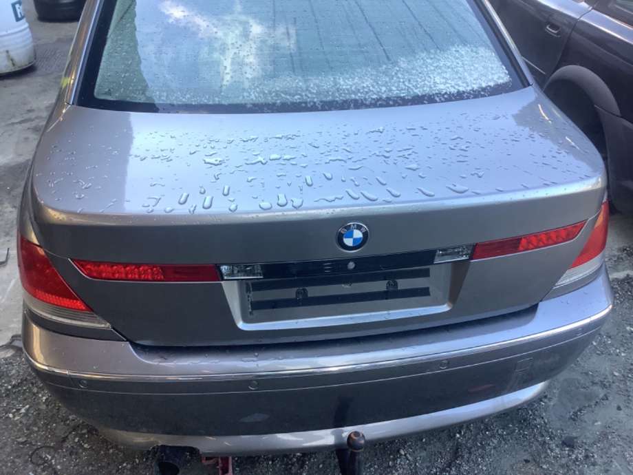 Bakluke sedan til BMW 7-Serie, 2000-2008 (E65/E66/E67/E88) (E65/E66/E67/E88) (BMW|41 62 7 049 252)