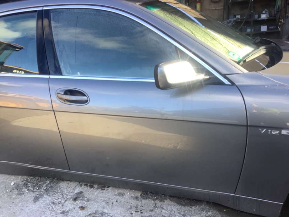 Dør høyre foran til BMW 7-Serie, 2000-2008 (E65/E66/E67/E88) (E65/E66/E67/E88) (BMW|41 51 7 202 082)