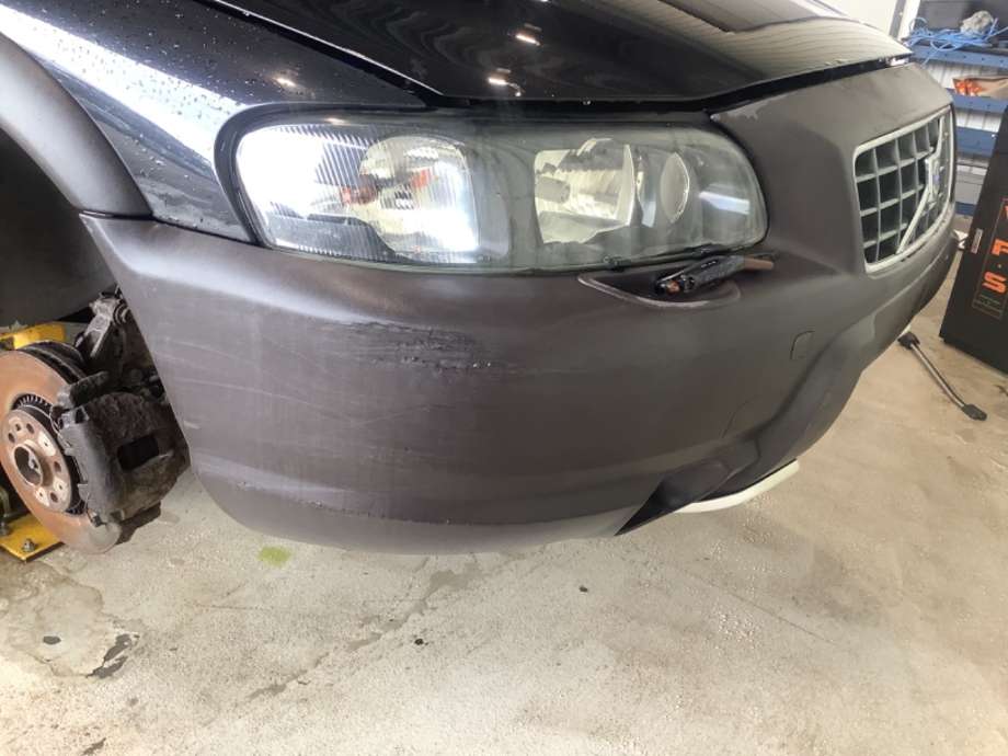 Støtfanger foran til Volvo XC70 2001-2004 (Type I, Fase 1)  (VOLVO|8620581|8620579|)