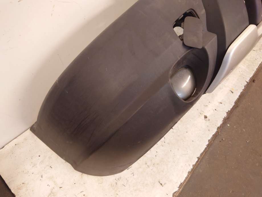 Støtfanger foran til Volvo XC70 2001-2004 (Type I, Fase 1)  (VOLVO|8620581|8620579|)
