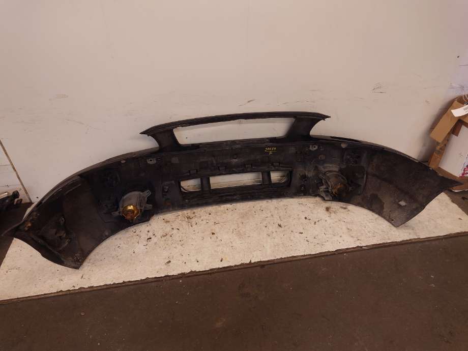 Støtfanger foran til Volvo XC70 2001-2004 (Type I, Fase 1)  (VOLVO|8620581|8620579|)