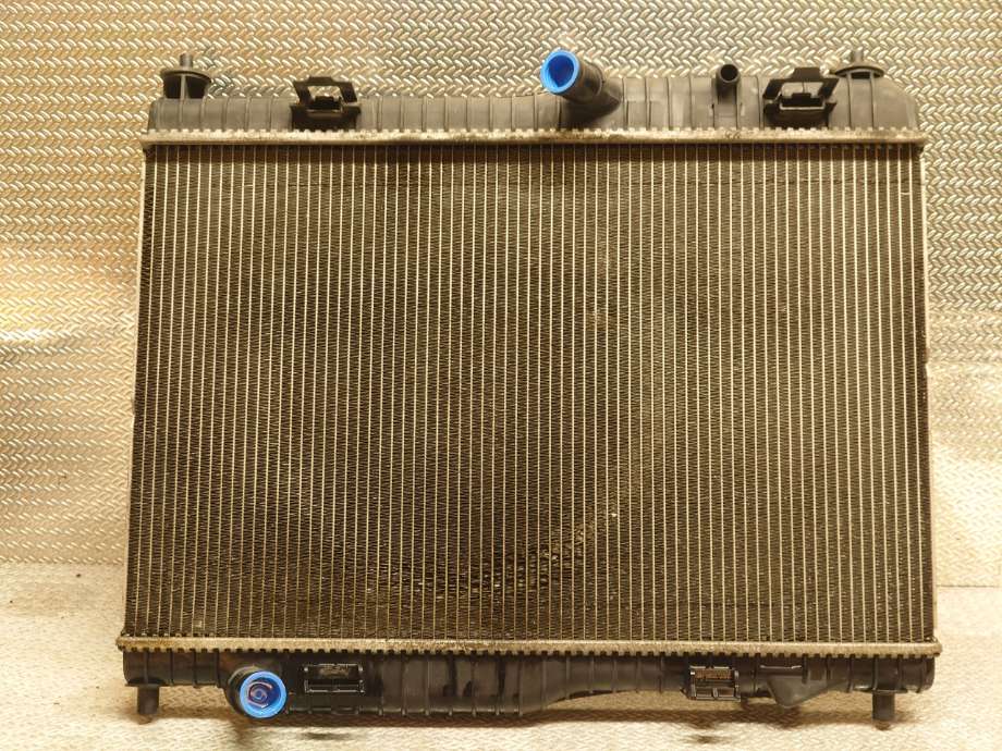 Radiator (manuell gir) til Ford Fiesta, 2008-2012 (Type VI, Fase 1)  (FORD|8V51-8005-DG)