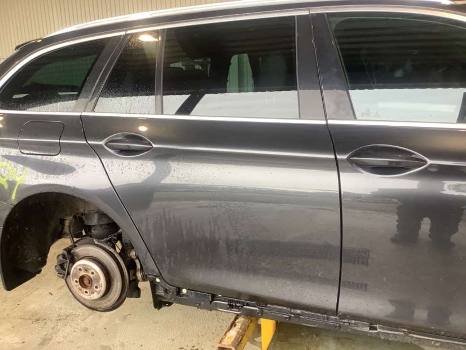 Dør høyre bak til BMW 5-Serie, 2010-2017 (F10/F11) (F10/F11) (BMW|41 00 9 628 758)