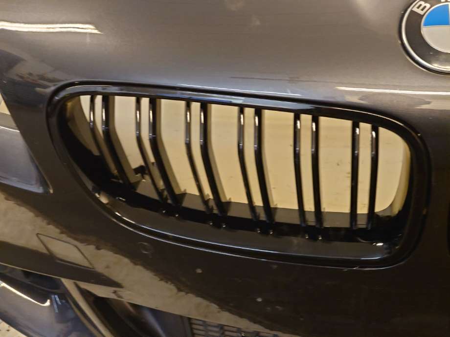 Grill høyre til BMW 5-Serie, 2010-2017 (F10/F11) (F10/F11) (BMW|UORIGNAL)