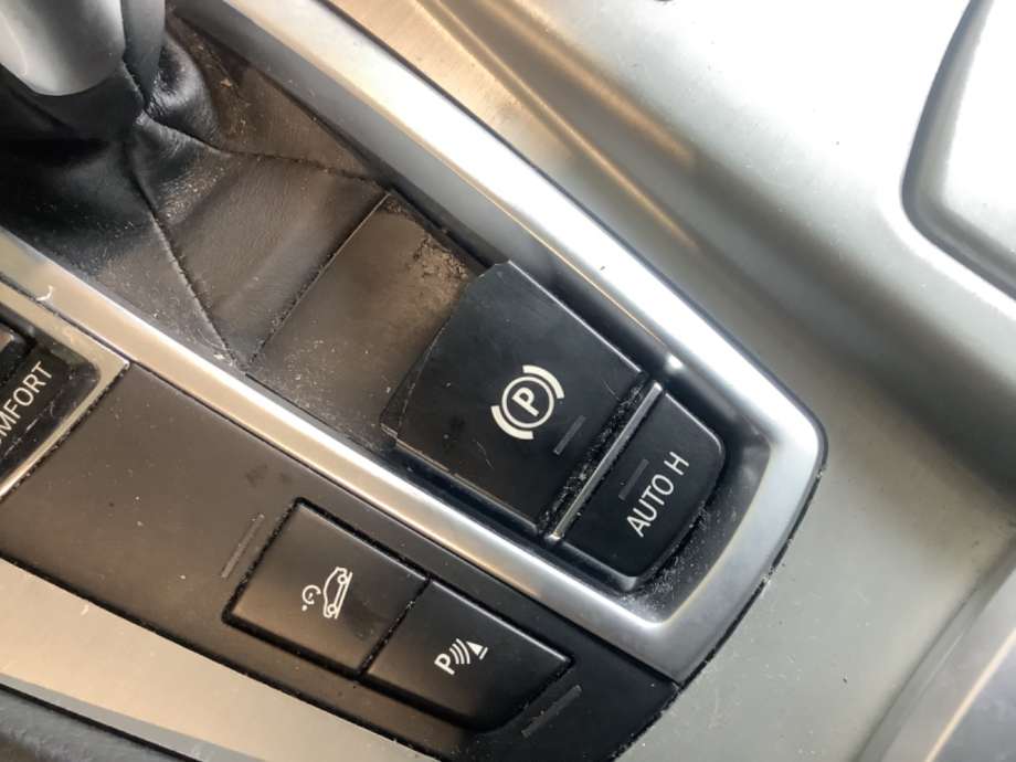 Bryter elektrisk håndbrekk/parkbrems til BMW 5-Serie, 2010-2017 (F10/F11) (F10/F11) (BMW|)