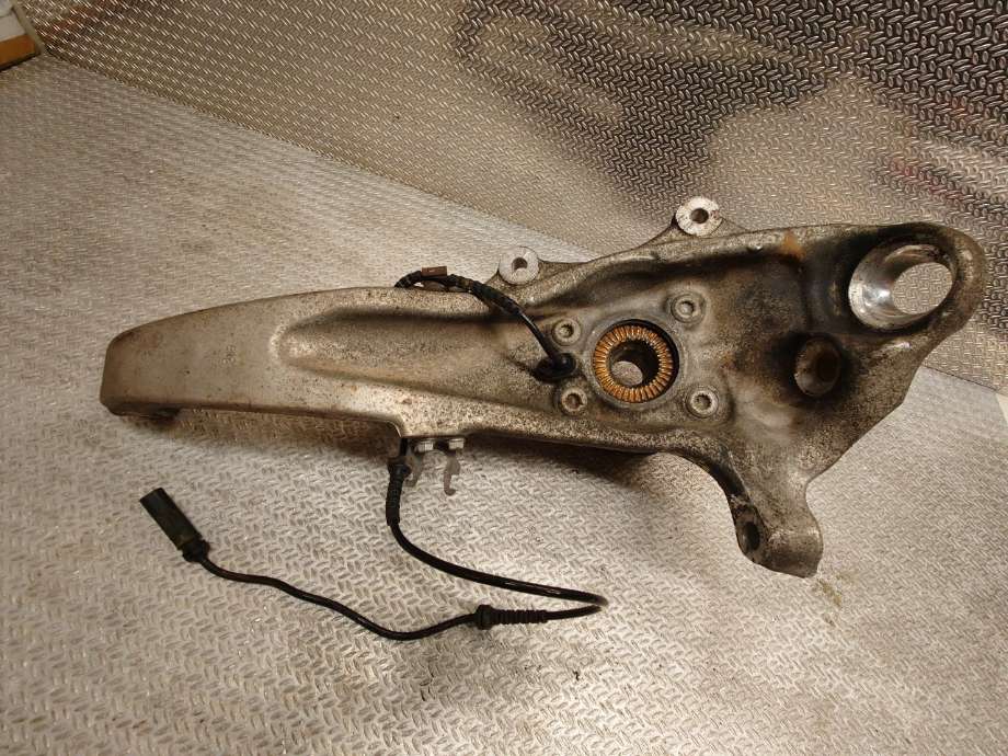 Hjulspindel høyre foran til BMW 5-Serie, 2010-2017 (F10/F11) (F10/F11) (BMW|31216777752)