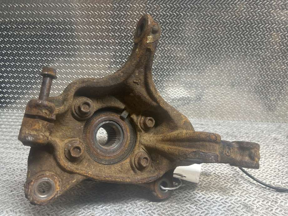 Hjulspindel venstre foran til Mazda CX-5, 2012-2017 (Type I)  (MAZDA|KD3533031)