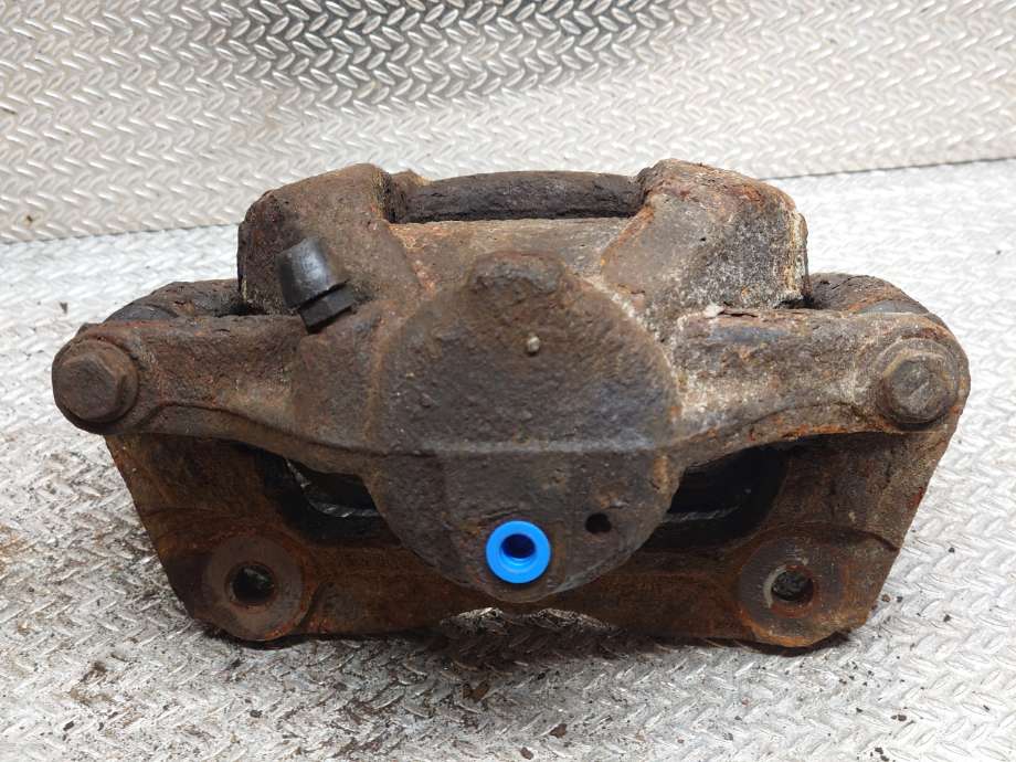 Bremsecaliper venstre foran til Toyota Avensis 2009-2015 (Type III, Fase 1)  (TOYOTA|4775002361|)