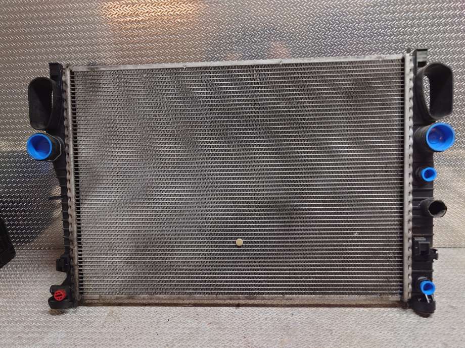 Radiator (automat gir) til Mercedes E-Klasse, 2002-2006 (Fase 1) (W211) (W211) (MERCEDES|A2115001302)