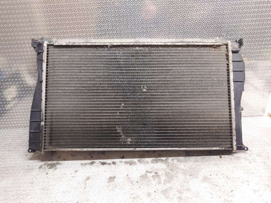 Radiator (automat gir) til BMW 3-Serie 2005-2011 (E90/E91/E92/E93) (E90/E91/E92/E93) (BMW|17117788903|17 11 7 788 903|)
