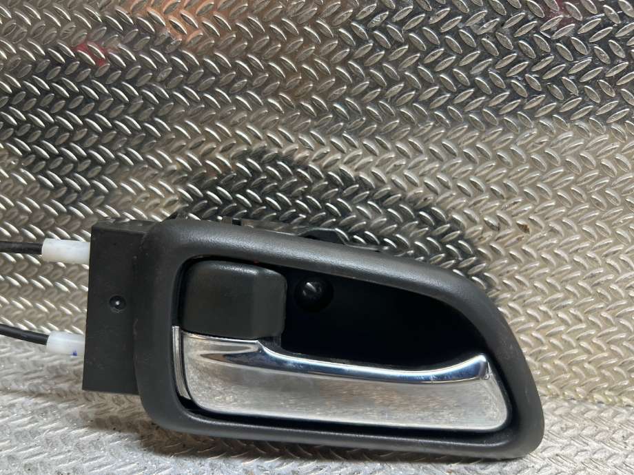 Dørhåndtak inv høyre bak til Isuzu D-Max 2007-2012 (Type I)  (ISUZU|8974049440|8-97404-944-0|)