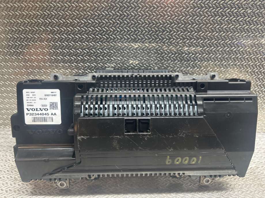 Instrumentpanel til Volvo XC60 2017-->> (Type II)  (VOLVO|36010590|31687669|32344045AA)