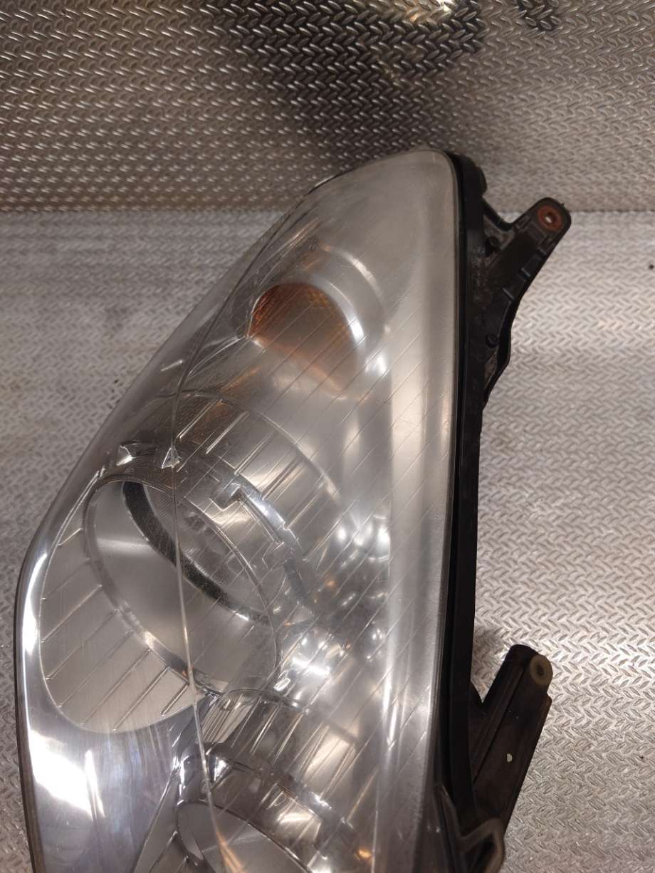 Frontlykt høyre halogen til Opel Astra H 2004-2009 (OPEL|93190070|)