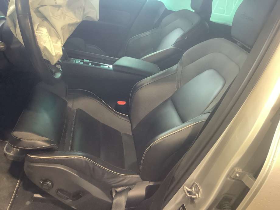 Sete foran venstre til Volvo XC60, 2017-->> (Type II)  (VOLVO|)