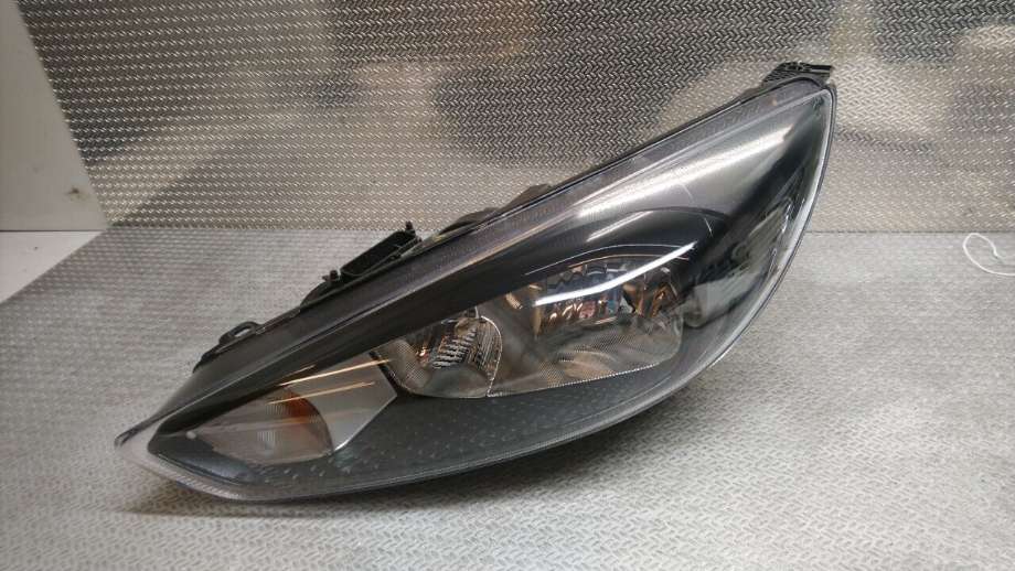 Frontlykt venstre halogen til Ford Focus 2014-2018 (Type III, Fase 2)  (FORD|F1EB-13W030-ED|2060624|)
