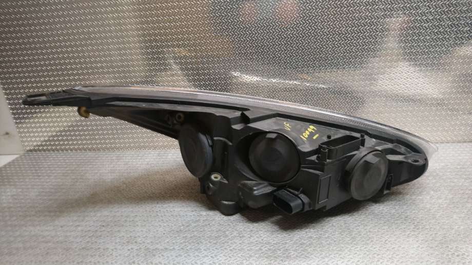 Frontlykt venstre halogen til Ford Focus 2014-2018 (Type III, Fase 2)  (FORD|F1EB-13W030-ED|2060624|)