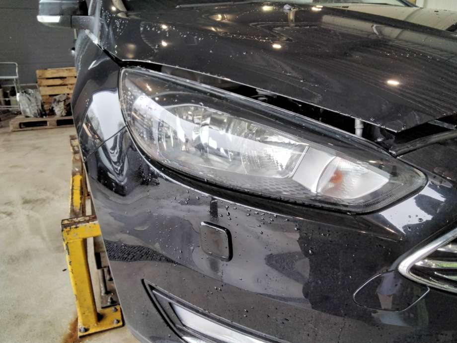 Frontlykt høyre halogen til Ford Focus, 2014-2018 (Type III, Fase 2)  (FORD|F1EB-13W029-ED)