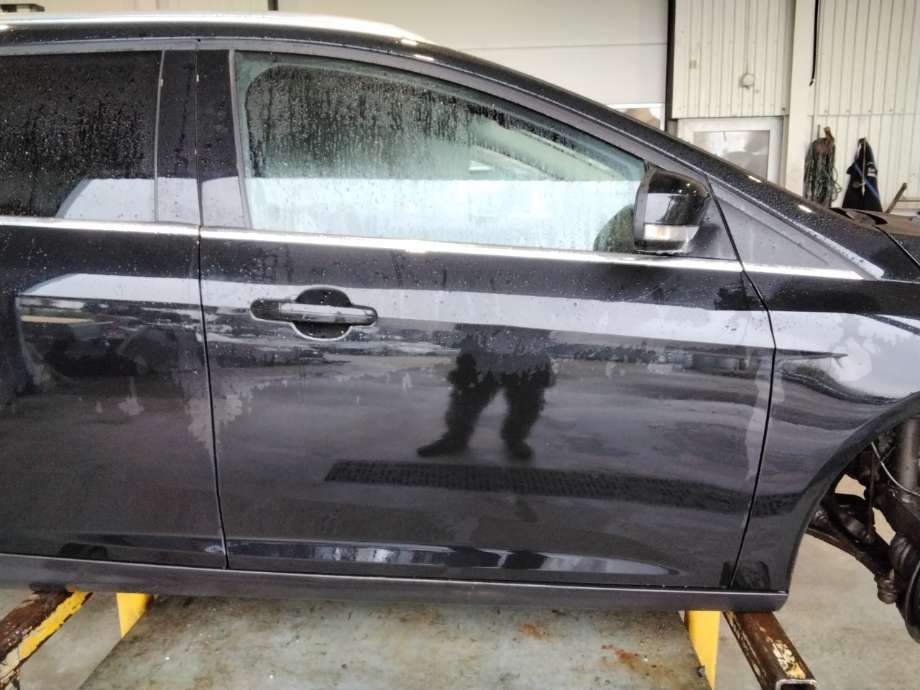 Dør høyre foran til Ford Focus, 2014-2018 (Type III, Fase 2)  (FORD|)