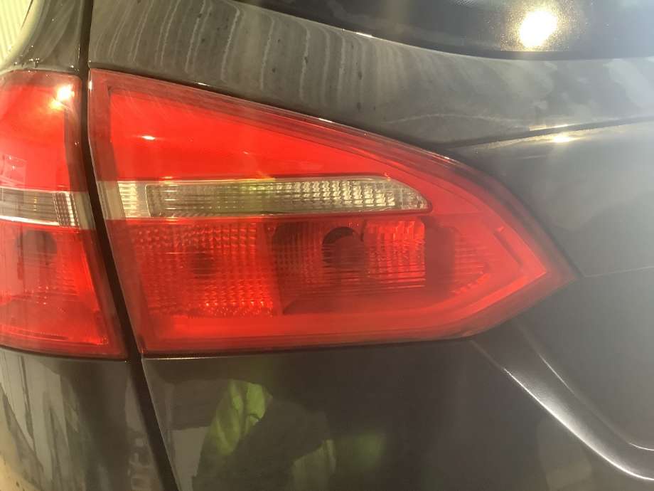 Baklykt venstre indre til Ford Focus, 2014-2018 (Type III, Fase 2)  (FORD|)
