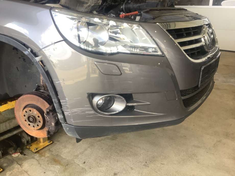 Støtfanger foran til VW Tiguan, 2007-2011 (Type I, Fase 1)  (VOLKSWAGEN|5N0807217A)