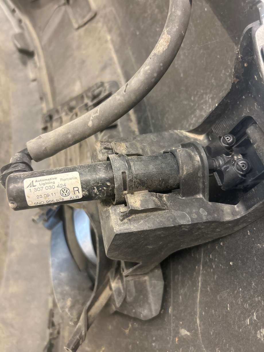Lyktespylerdyse til VW Tiguan 2007-2011 (Type I, Fase 1)  (VOLKSWAGEN|5N0955978|1307030424)