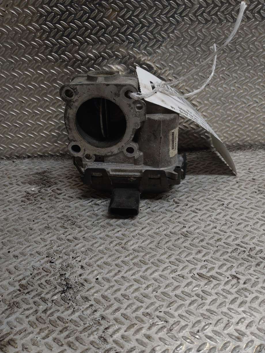 Spjeldhus til Ford Focus, 2014-2018 (Type III, Fase 2)  (FORD|FM5Q9E926AA)