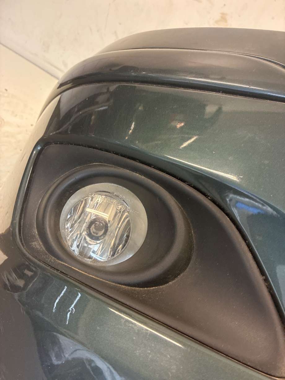 Tåkelykt høyre foran til Toyota Avensis 2003-2008 (Type II)  (TOYOTA|812100D040|812100D042|)