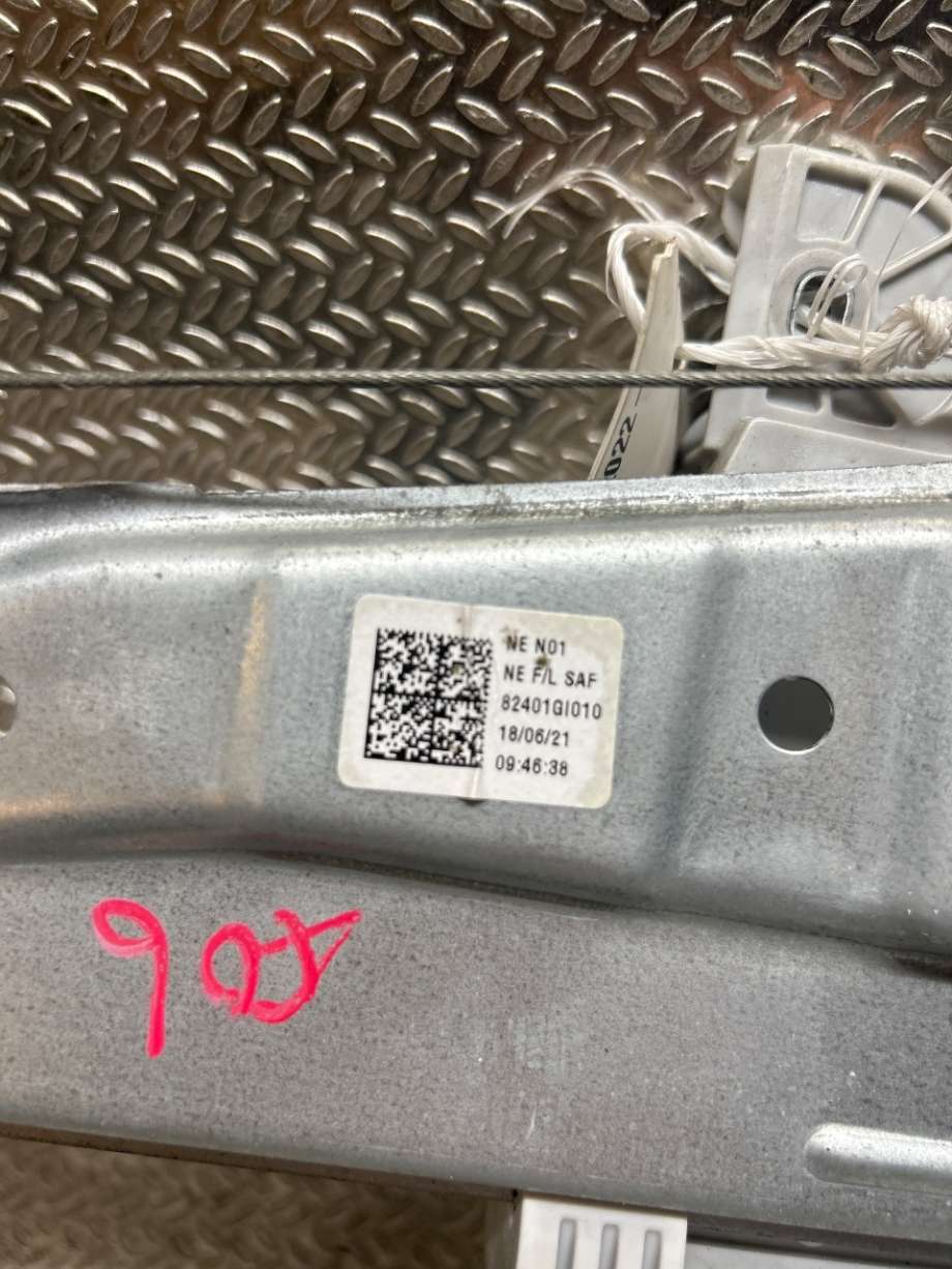 Ruteheis til Hyundai Ioniq 5 2021-->> (HYUNDAI|82403GI000|)